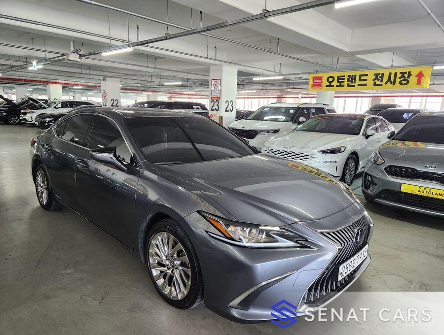 Lexus ES Luxury Plus 2WD