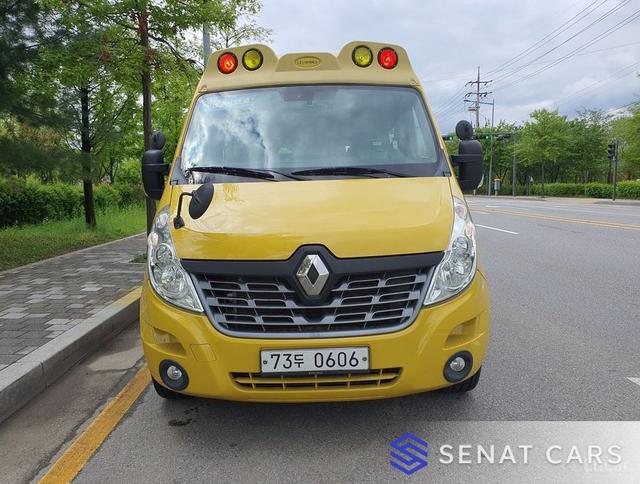 Renault-KoreaSamsung Master School Bus 15-Seater 2WD