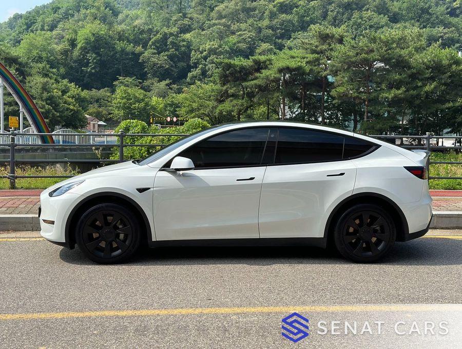 Tesla Model Y Long Range 2WD