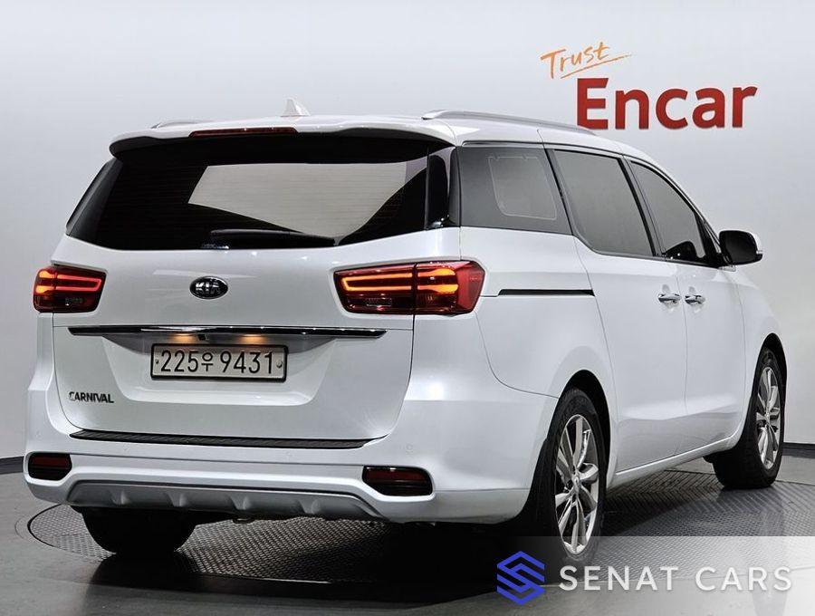 Kia Carnival 9-Seater Prstige 2WD