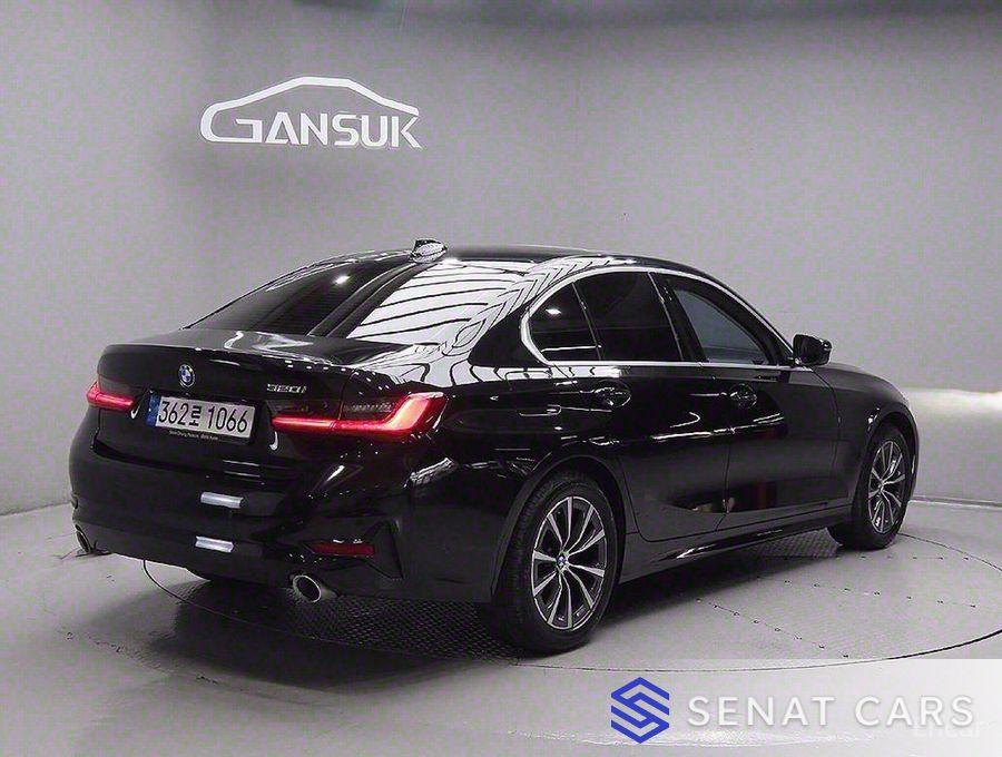 BMW 3-Series 320i 2WD