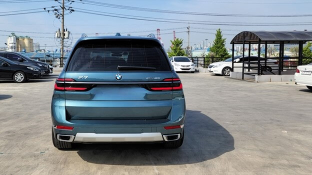 Тест-драйв BMW X7 LCI Xdrive40i: смелые изменения — это выражение уверенности.